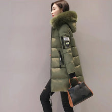 Load image into Gallery viewer, Women’s Winter Fur Collar Hooded Parka!