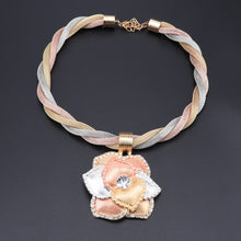 Load image into Gallery viewer, Classic Crystal Flower Pendant Jewelry Set!
