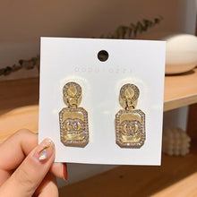 Load image into Gallery viewer, Earrings for Women!