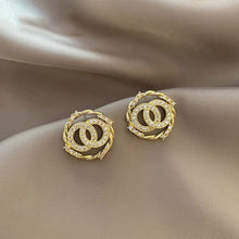 Load image into Gallery viewer, Earrings for Women!
