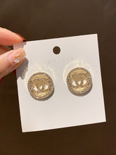 Load image into Gallery viewer, Earrings for Women!