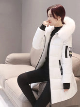 Load image into Gallery viewer, Women’s Winter Fur Collar Hooded Parka!
