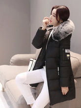 Load image into Gallery viewer, Women’s Winter Fur Collar Hooded Parka!
