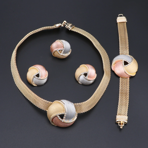 Bridal Jewelry Set for Women!