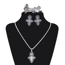 Load image into Gallery viewer, Glamorous Ethiopian Jewelry set!

