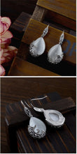 Load image into Gallery viewer, Silver Vintage Water Drop Earrings and Necklace!
