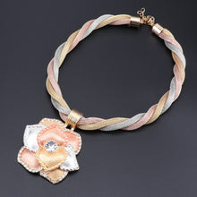 Load image into Gallery viewer, Classic Crystal Flower Pendant Jewelry Set!

