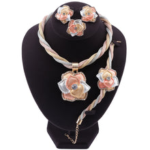Load image into Gallery viewer, Classic Crystal Flower Pendant Jewelry Set!

