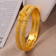 Load image into Gallery viewer, Ethiopian Dubai Gold-Plated 4 Bracelets!
