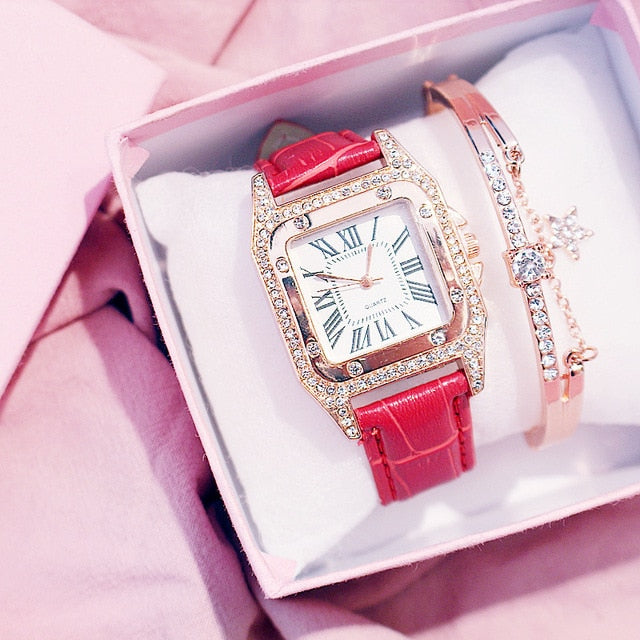 Leather Band Quartz Watch with Bracelet for Women!