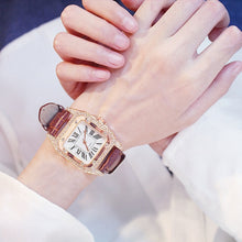Load image into Gallery viewer, Leather Band Quartz Watch with Bracelet for Women!
