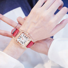 Load image into Gallery viewer, Leather Band Quartz Watch with Bracelet for Women!
