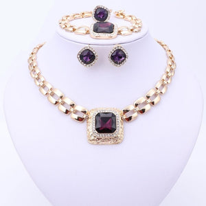 Crystal Gold Jewelry Set for Women!